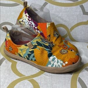 UIN Sunflower Slip On Shoes